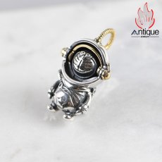 画像8: Antique Jewelry 宇宙飛行士ネックレス、ビンテージデザイン、スペースマン・宇宙飛行士・アストロノーツ・ペンダント、ファッションアイテム、男女兼用 (8)