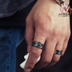 画像9: Antique Jewelry 羽翼 指輪 メンズ 個性チタン鋼 レトロ ゴシック ピンキーリング 開口指輪 刻字 アクセサリー (9)