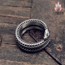 画像3: Antique Jewelry ブラック マンバ 蛇リング レトロ リング チタン鋼 パンク メンズ オリジナル ロック レトロなアクセサリー (3)