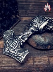 画像4: Antique Jewelry 北欧ヴァイキング戦斧ペンダント、男性用、レトロパンクスタイル、チタンスチール、オーディン神のハンマー、個性的なヒップホップペンダント (4)