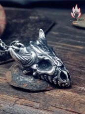 画像2: Antique Jewelry 六芒星 悪魔のドラゴンスカルヘッドネックレス レトロ パンクチタンスチール 欧米のパーソナル パワフルなファイヤードラゴンメンズペンダント (2)