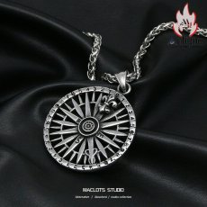 画像2: Antique Jewelry レトロ ネックレス クロスター コンパス チタン鋼 男性 ヒップホップペンダント セーターネックレス アクセサリー (2)