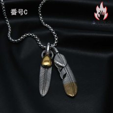 画像4: Antique Jewelry レトロ 羽 ネックレス チタン鋼 個性的な葉 鷹 ロングネックレス ペンダントメンズセーターチェーン アクセサリー (4)