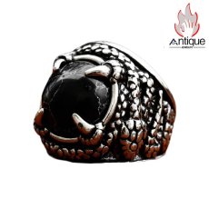 画像1: Antique Jewelry 蛇のようなドラゴンクロー・ブラックオニキス・チタンスチールリング　ビンテージで個性的、時代を超越した指輪 (1)