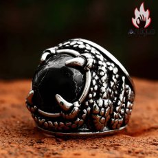 画像2: Antique Jewelry 蛇のようなドラゴンクロー・ブラックオニキス・チタンスチールリング　ビンテージで個性的、時代を超越した指輪 (2)