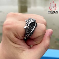 画像10: Antique Jewelry 高級感あふれるパイソン柄デザインチタンスチールメンズ指輪、古風な印象が魅力の食指リング (10)
