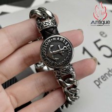 画像7: Antique Jewelry ヨーロッパとアメリカ風 ヴィンテージな丸いプレートと錨の組み合わせ チタンスチールブレスレット 色落ちしない 個性的なブレスレット (7)