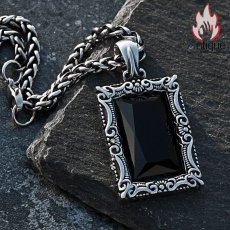 画像3: Antique Jewelry 哥特テイストの雕花ブラックサファイアペンダントネックレス メンズのレトロスタイル、チタンスチール製のペンダントはどんな服装にも合うオシャレアイテム (3)