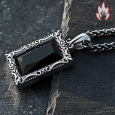 画像6: Antique Jewelry 哥特テイストの雕花ブラックサファイアペンダントネックレス メンズのレトロスタイル、チタンスチール製のペンダントはどんな服装にも合うオシャレアイテム (6)