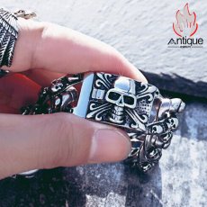 画像13: Antique Jewelry レトロなスカルチタンスチールブレスレット メンズ クールで個性的なパンクスタイルアクセサリー (13)