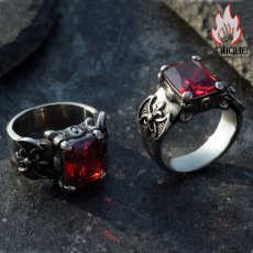 画像11: Antique Jewelry 男性向けのレトロゴシックスタイル、赤い宝石が特徴的な個性的なタイタンスチールリング、自己表現の場として使える、シングルで身に付けたい文芸的な食指リング (11)