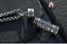 画像12: Antique Jewelry 開けられる勇士香水瓶ネックレス メンズ 個性的なチタンスチールペンダント 詰め物可能なレトロ (12)