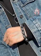 画像5: Antique Jewelry 個性的なハンマーテクスチャブレスレット 男性用 欧米風 チタンスチールブレスレット ヴィンテージ調の汎用性のあるアートアクセサリー ストリートパンクスタイル (5)