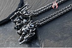 画像19: Antique Jewelry バルバトスタイガーザクガロボットペンダント メンズ パーソナルなチタンスチールペンダント (19)