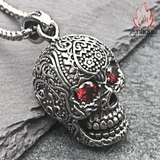 画像4: Antique Jewelry 欧米風 花彫りスカルチタンスチールネックレス 男性用 レトロで個性的なペンダントで、パンクスタイルにも合わせやすい男性アクセサリー (4)