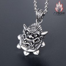 画像2: Antique Jewelry 男性用韓国風チタン鋼ネックレス、十二支の中の「龍」をモチーフとしたレトロなペンダントが付いたアクセサリー (2)