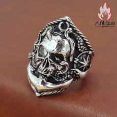 画像2: Antique Jewelry S925シルバー ダークスカルリング クリスタル留め パンクパーソナリティメンズリング (2)