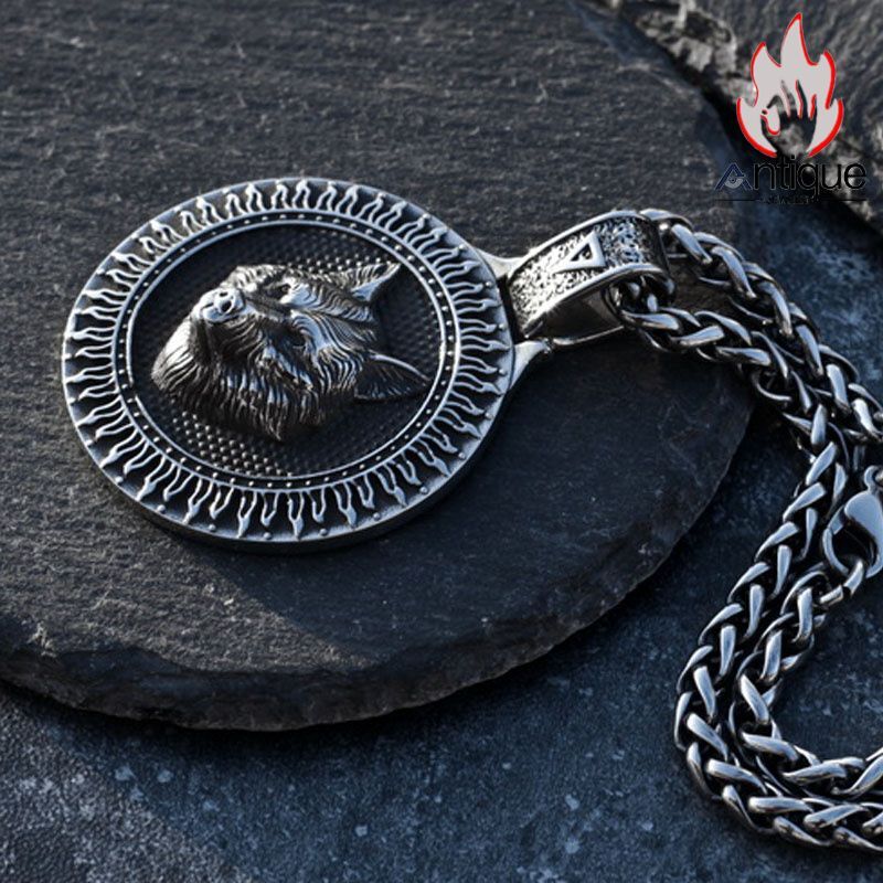 Antique Jewelry レトロなヴァイキングの狼のペンダント メンズ 北欧風の個性的なチタンスチールペンダントで、ヒップホップ風の毛糸ネックレス にも合わせやすいアクセサリー Antique Jewelry